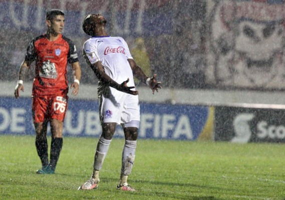 VILLANOS: Defensa del Olimpia sufrió con la avalancha del Pachuca
