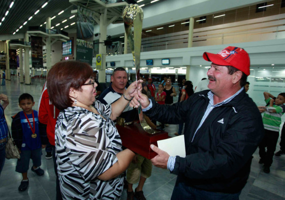 Instituto Misión Evangélica campeón de copa Coca-Cola.