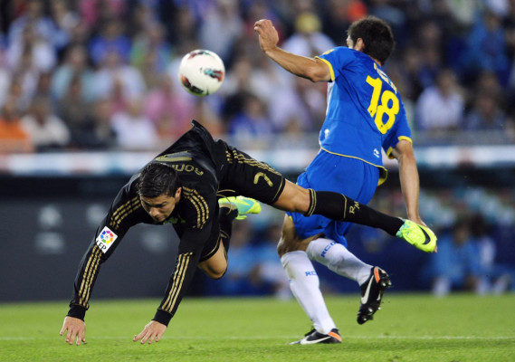 Barcelona ya es líder y el Real Madrid arrasa con triplete de Higuaín