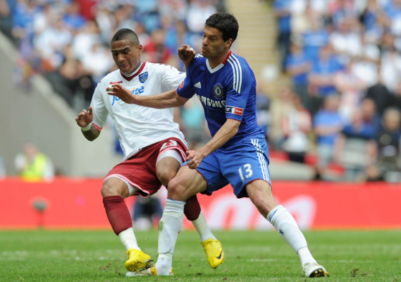 Michael Ballack confirmó el fin de su brillante carrera.