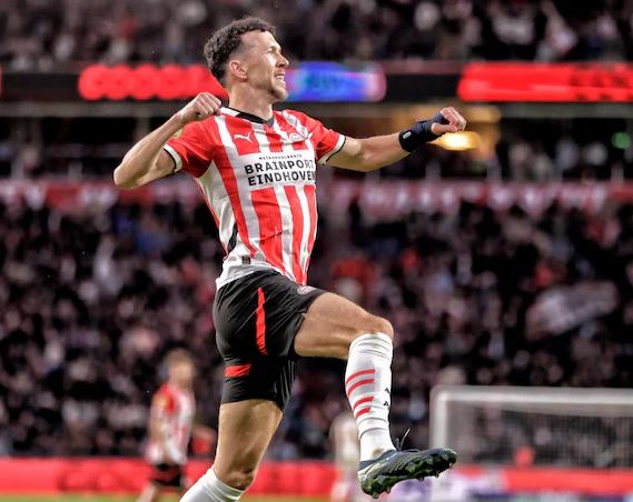 Barrida de Hansi Flick y el '9' que desea jugar en Barcelona; Liverpool alista su tercer fichaje y sorpresa en el Real Madrid