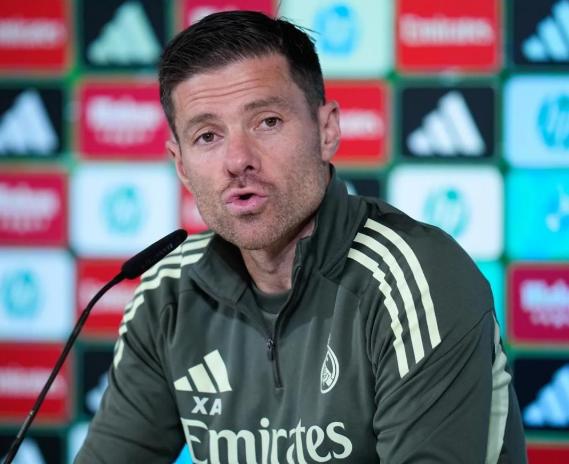 Xabi Alonso y su primer Clásico como DT: alineación del Real Madrid para aplastar al Barça de Lamine Yamal