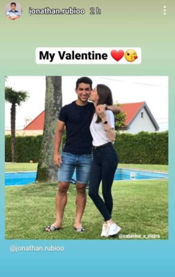 ¡Chocolates, flores y Play Station 5! Así festejaron el día de San Valentín los futbolistas en Honduras