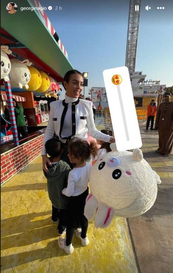 Cristiano Ronaldo presume de sus lujosas vacaciones junto a Georgina Rodríguez en exclusivo parque de diversiones de Riyadh