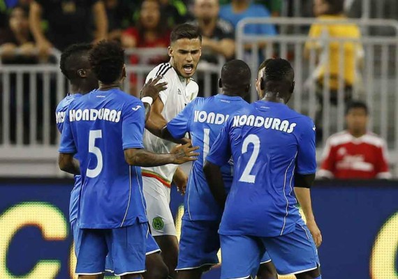 Imágenes del amistoso México-Honduras en el estadio NRG de Houston.