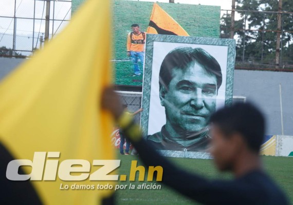 Real España rinde homenaje póstumo a Mario Verdial.