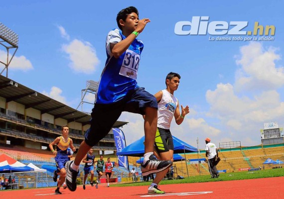 Torneo nacional de atletismo colegial es San Pedro Sula .