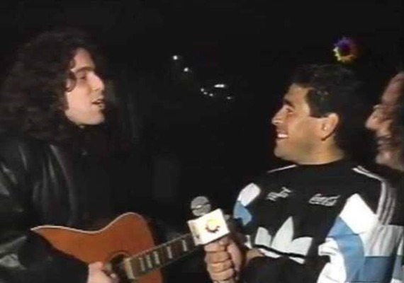 Salen a la luz los tesoros escondidos que dejó Maradona en un contenedor que llegó de Dubái