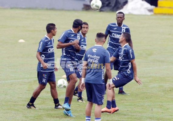 FOTOS: El duro entreno de Eddie Hernández y las novedades en la Selección