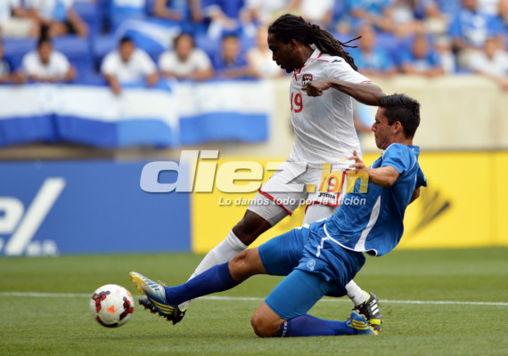 El Salvador y Trinidad y Tobago empatan en su debut