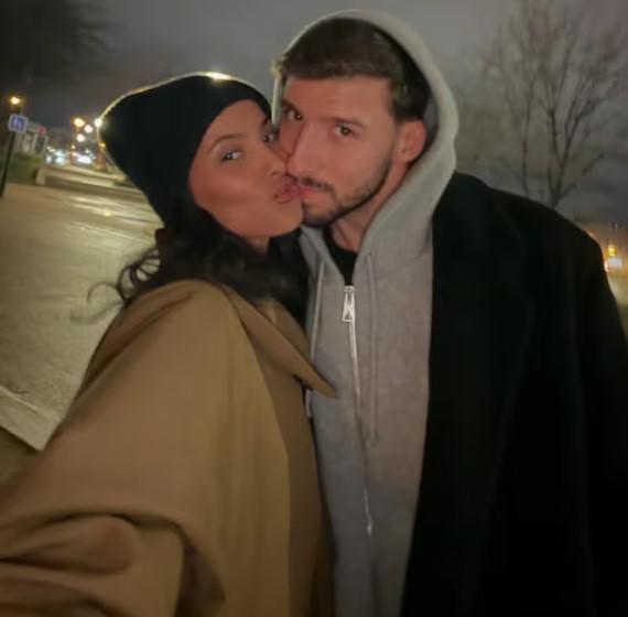 Se separó de su novia tras 18 meses y un desliz revela su nuevo romance con modelo