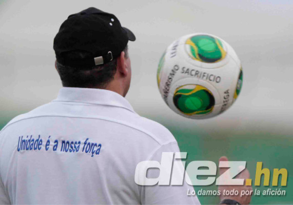 La motivación del técnico Luis Suarez a sus Jugadores.