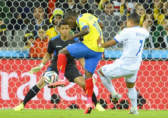 Honduras cae ante Ecuador 2-1
