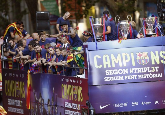 Barcelona celebra en su ciudad el título de Champions