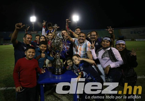Fotos: El show de las Leyendas de Olimpia y Motagua en el estadio Nacional
