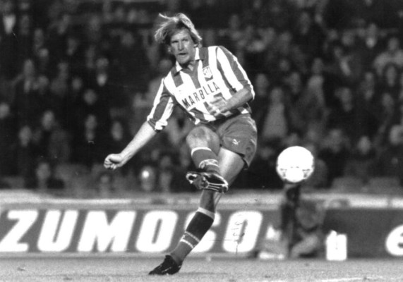 Los mejores lanzadores de tiro libre en la historia ¿Está Messi o Cristiano?