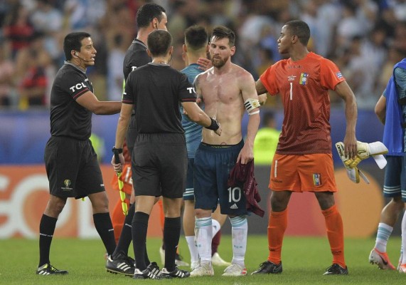 El jugador con el que Messi cambió camisa en el Argentina-Venezuela de la Copa América
