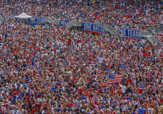 Estados Unidos-Bélgica se vio en estadios de béisbol y fútbol americano