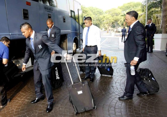 Honduras parte rumbo a Brasil con elegancia y estilo
