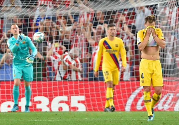 La frustración de Piqué, el dolor de Suárez y la derrota del Barcelona en San Mamés&nbsp;&nbsp;