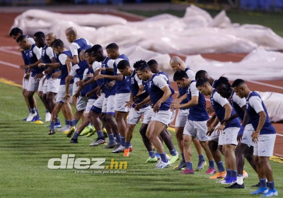 Risas y pelones: El último entrenamiento de Honduras antes de enfrentar a Trinidad y Tobago