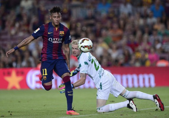 Barcelona aplasta al León y se queda con Trofeo Joan Gamper