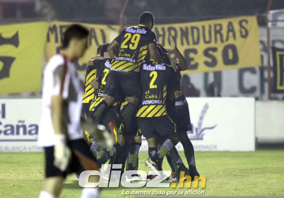 Comenzó la fiesta futbolera en el torneo clausura 2013.