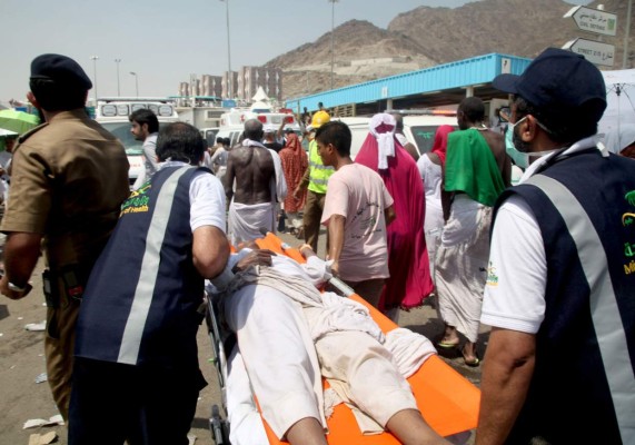 FOTOS: Dolor y muerte se vive en Arabia Saudita tras tragedia de peregrinos