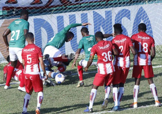 La frustración de Emilio Izaguirre en el Yankel y la euforia de Alexander Aguilar y 'Mango' Sánchez