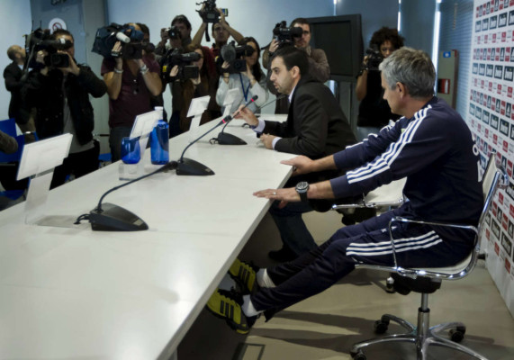 El Superclásico entre Barcelona vs Real Madrid .