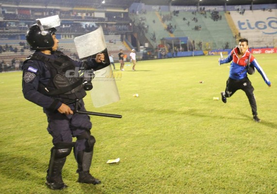 Las otras imágenes que dejó de la trágica noche en el Estadio Nacional de Tegucigalpa