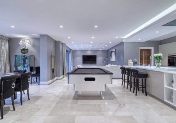 La gran mansión de $3.5 millones de Luke Shaw, jugador del Manchester United