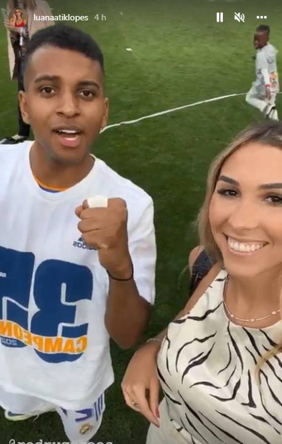 Las novias de los cracks del Real Madrid deslumbran en el Bernabéu: Besos, fotos y la novia de Militao se puso “coqueta”