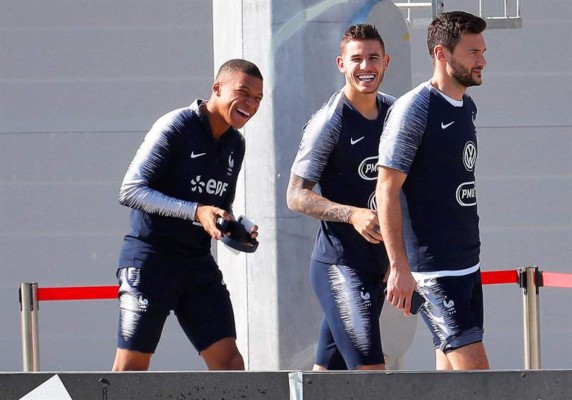 Sorpresa: ¡Francia entrena sin seis titulares a tres días de la final del Mundial!
