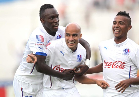 Olimpia da paliza al Platense con goleada de 5-0.