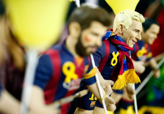 Lo que no se vio: El galardón a Messi y los pichingos del Barça en el Camp Nou