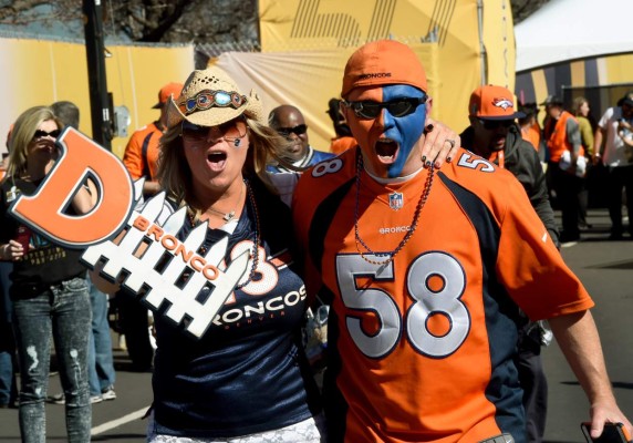 Gran ambiente en el Levi's Stadium previo al Super Bowl 50