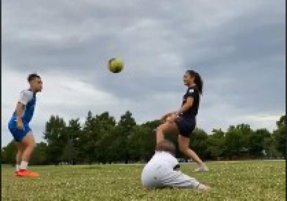 ¡Linda! Dennesis Santos, la guapa futbolista y modelo que busca sobresalir en Estados Unidos