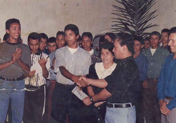 Las fotos nunca vistas de Donis Escober