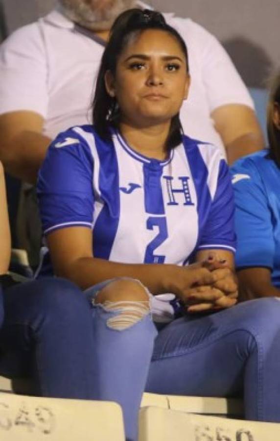 ¡Linduras! Las chicas que embellecieron el juego entre Honduras y Puerto Rico
