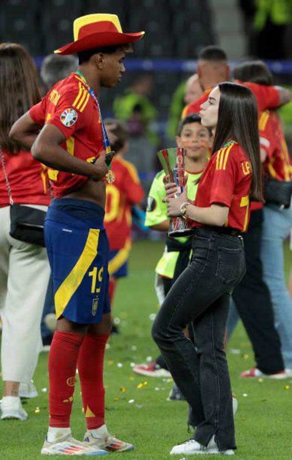 Así es la bella y ‘misteriosa’ novia de Lamine Yamal, la perla de España: ¡captados acaramelados en la Eurocopa!