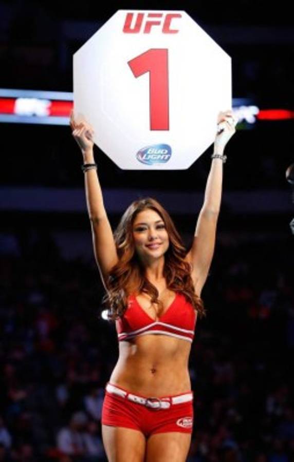Arianny Celeste, la chica de la UFC que deslumbra en la playa
