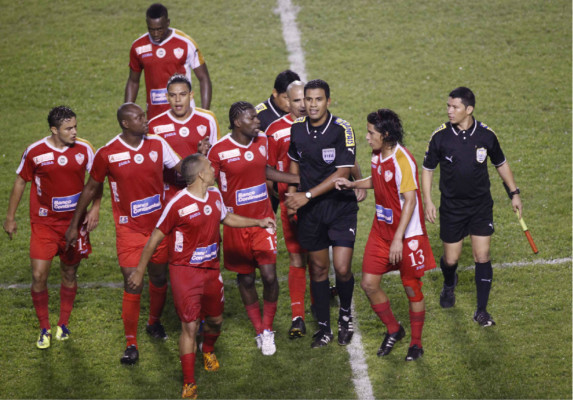 Atlético Choloma deja eliminado a Marathón.
