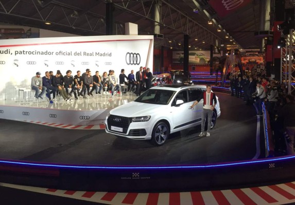 Fotos: Los espectaculares Audis que recibieron los jugadores del Real Madrid