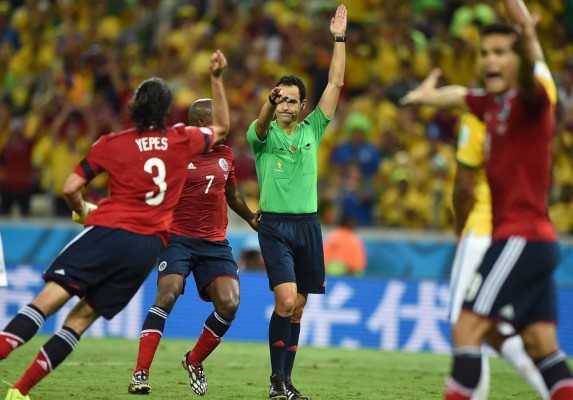 Brasil avanza a semifinales pidiendo la hora ante Colombia
