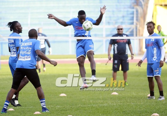 Bromas y alegría: Así fue el entreno de la Selección de Honduras antes de viajar a Barcelona