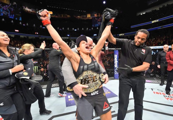 Las imperdibles fotos que dejó la pelea entre Amanda Nunes y Ronda Rousey