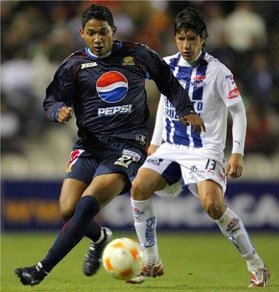 Amado Guevara, Rubilio Castillo y otros futbolistas importantes que salieron por la puerta de atrás de Motagua