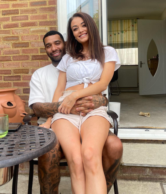 Youtuber se cuela a la mansión de un crack y se lleva tremenda sorpresa: una plantación industrial de marihuana