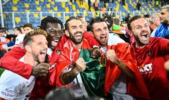 Sorpresa de Juan Mata: se fue a jugar en una liga desconocida y compró acciones del nuevo club de la MLS